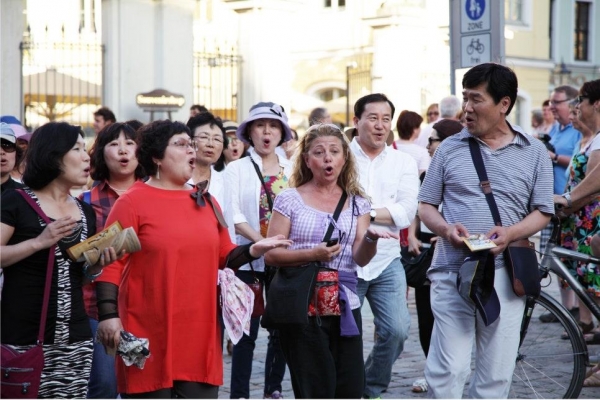 코로나팬데믹 이전 진행된 대구코랄의 '피렌체 길거리 버스킹' 모습/ (사진제공=대구코랄)